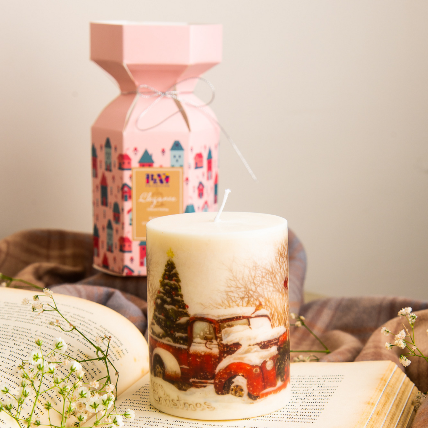 Scented Pillar Candle - Magnolia